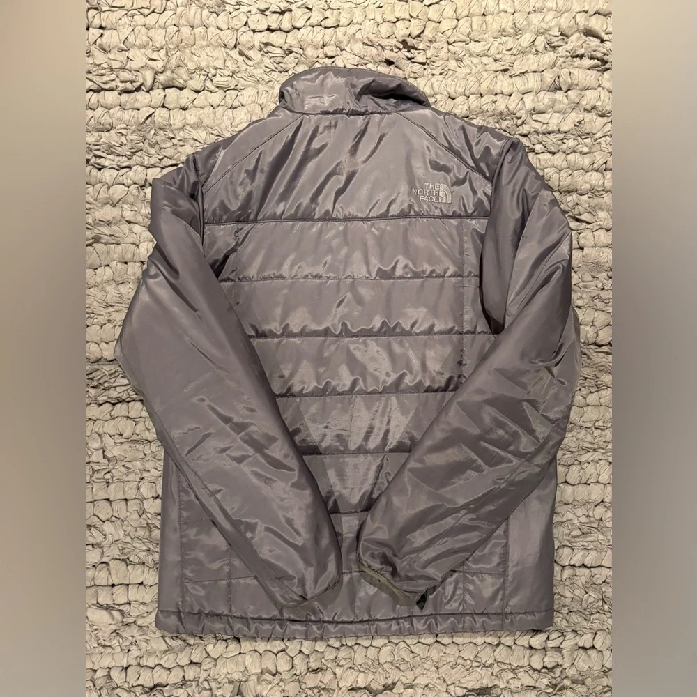 The North Face Men's Silver/Gray Puffer Jacket